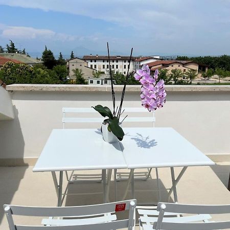 Attico Lilium Appartement Peschiera del Garda Buitenkant foto