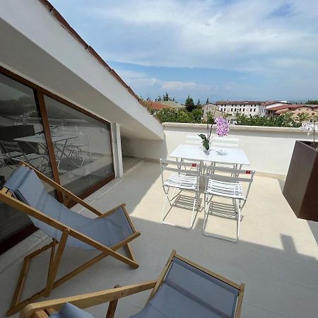 Attico Lilium Appartement Peschiera del Garda Buitenkant foto